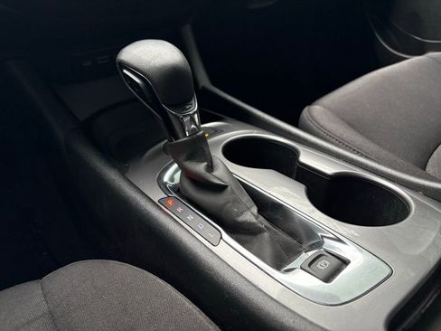 Used 2024 Chevrolet Malibu LS image 29