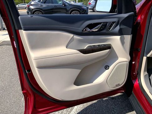 Used 2020 GMC Acadia Denali AWD/4WD image 21