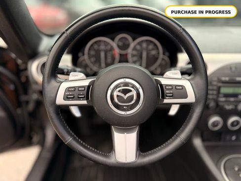 Used 2011 MAZDA MX-5 Miata Grand Touring w/ Premium Pkg RWD image 16