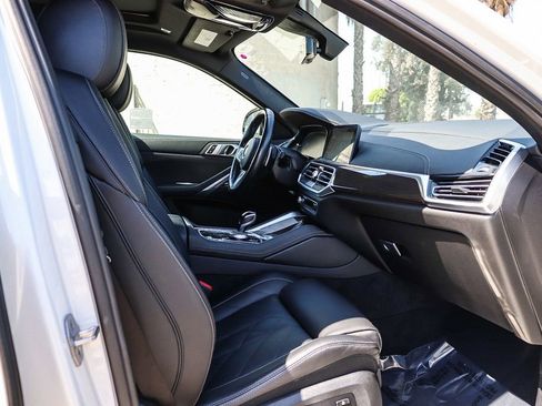 Used 2023 BMW X6 xDrive40i w/ M Sport Package AWD/4WD image 17