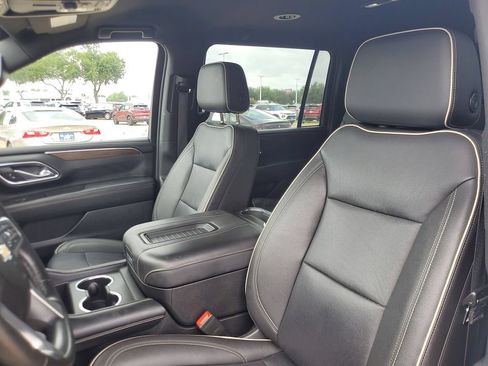 Used 2023 Chevrolet Suburban Premier RWD image 16