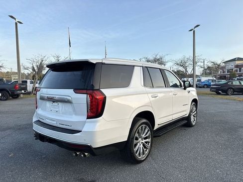 Used 2023 GMC Yukon Denali AWD/4WD image 3
