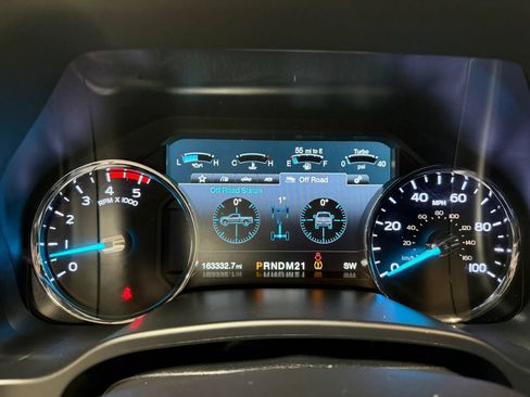 Used 2018 Ford F250 Lariat w/ Lariat Ultimate Package AWD/4WD image 16