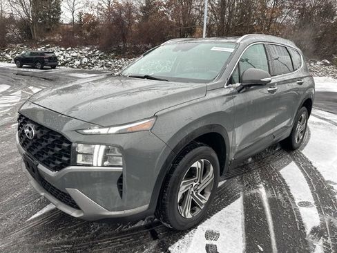 Used 2023 Hyundai Santa Fe SEL image 3