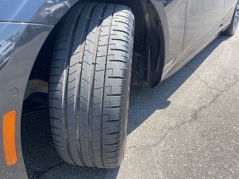 Used 2024 BMW i5 eDrive40i w/ M Sport Package image 8