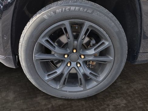 Used 2019 Jeep Grand Cherokee High Altitude AWD/4WD image 9