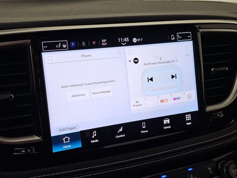 New 2026 Chrysler Pacifica Select image 21