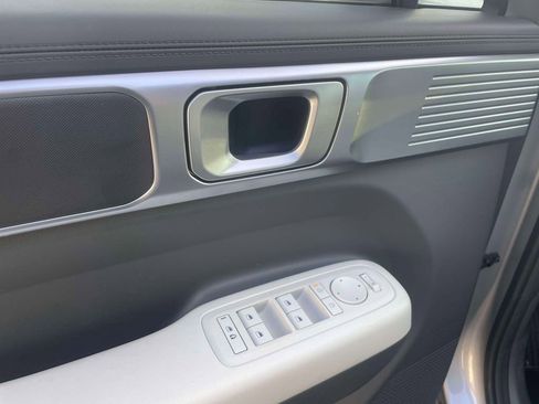 Used 2025 Hyundai Santa Fe SE image 17