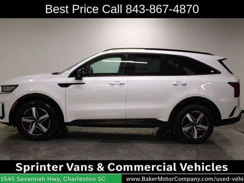 Used 2023 Kia Sorento S w/ Panoramic Sunroof Package FWD image 2