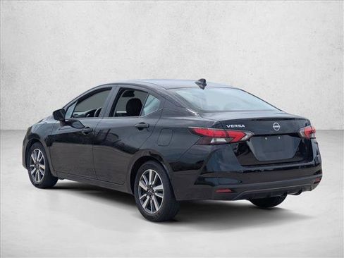 Used 2025 Nissan Versa SV FWD image 8