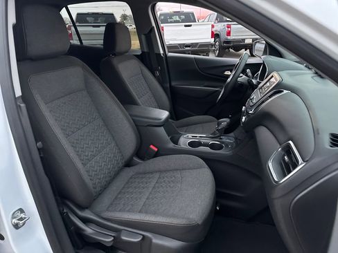 Used 2024 Chevrolet Equinox LT image 14