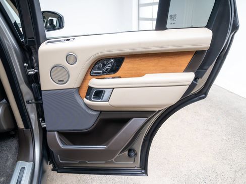 Used 2022 Land Rover Range Rover Autobiography AWD/4WD image 22