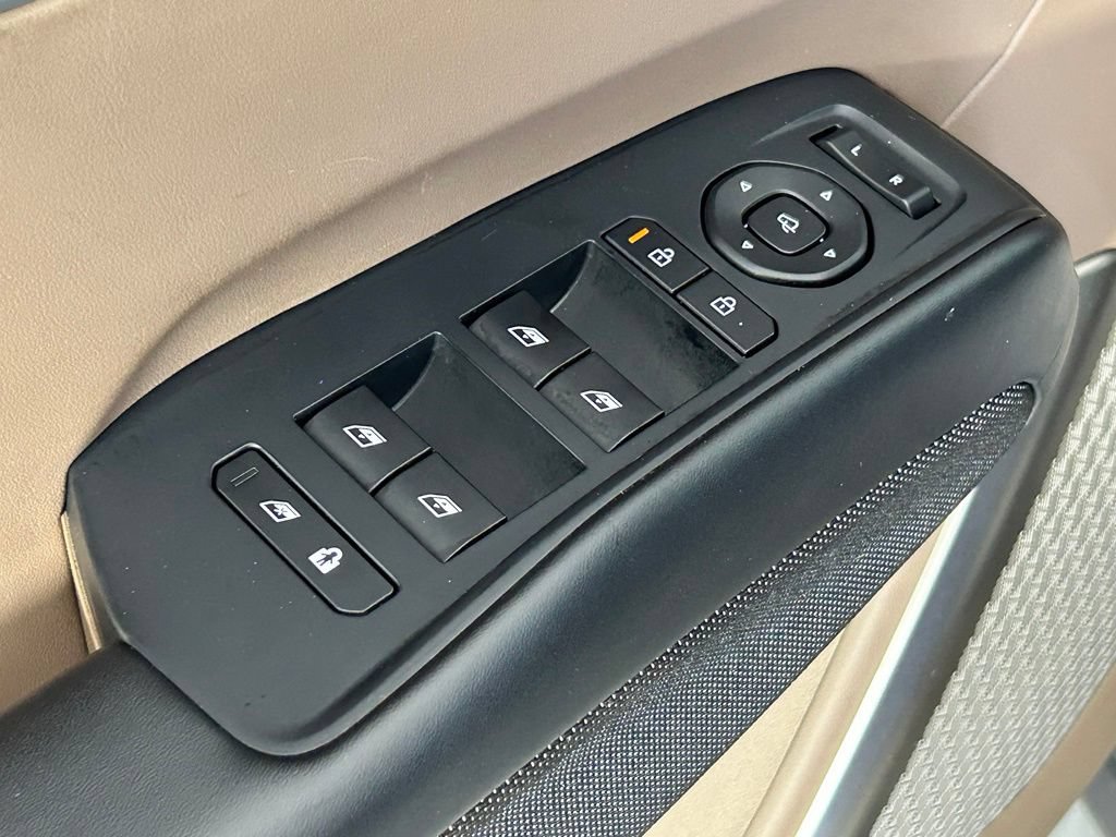 Used 2024 Kia EV9 GT-Line AWD/4WD image 39