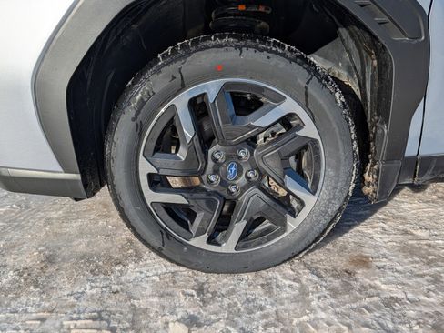 Certified 2025 Subaru Forester Limited image 16