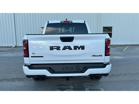 New 2026 RAM 1500 Big Horn AWD/4WD image 5