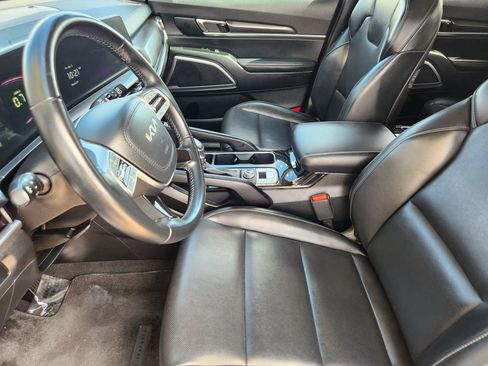 Used 2025 Kia Telluride S AWD/4WD image 4