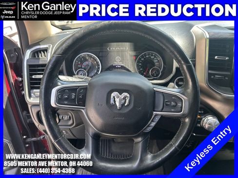 Used 2019 RAM 1500 Laramie AWD/4WD image 13