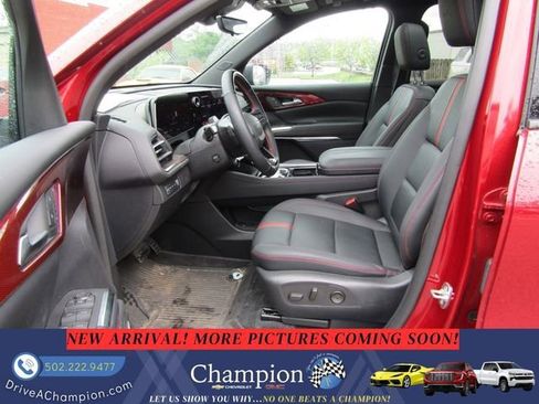 Used 2024 Chevrolet Traverse RS w/ LPO, Floor Liner Package AWD/4WD image 13