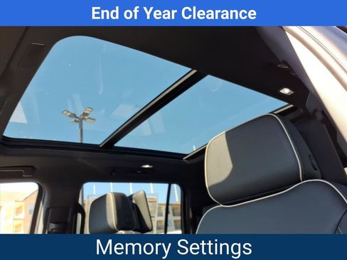 New 2025 Chevrolet Suburban Premier image 10