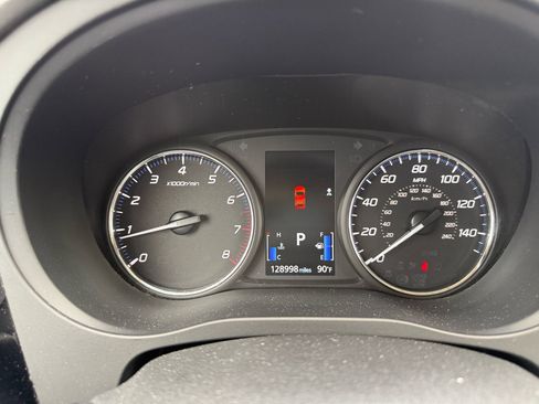 Used 2016 Mitsubishi Outlander SE image 23
