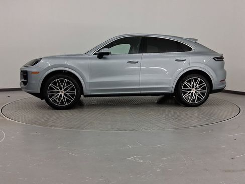 New 2026 Porsche Cayenne Coupe image 2