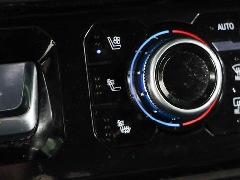 Used 2024 GMC Sierra 1500 AT4 w/ AT4 Preferred Package image 22