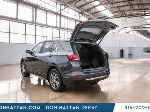 Used 2023 Chevrolet Equinox LT image 28