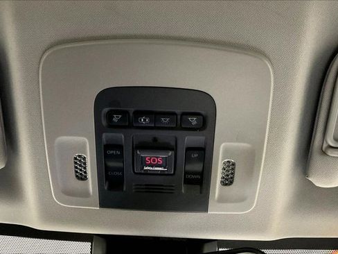 Used 2019 Toyota Camry SE image 35