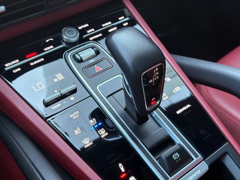 Certified 2023 Porsche Cayenne Turbo S AWD/4WD image 21