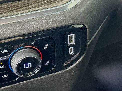 Used 2022 Chevrolet Silverado 1500 LT image 31