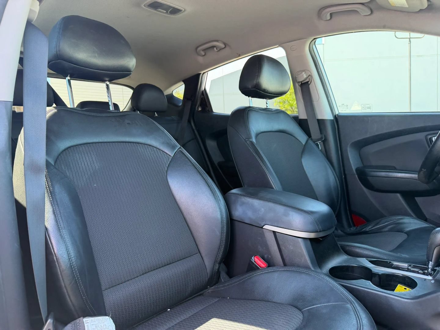 Used 2012 Hyundai Tucson GLS FWD image 16