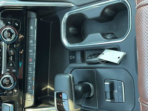 Used 2024 GMC Sierra 1500 Denali Ultimate image 39