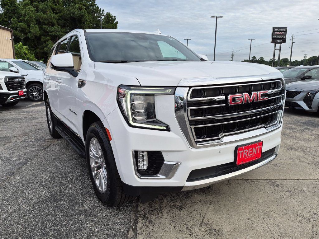 Used 2023 GMC Yukon SLT AWD/4WD image 5