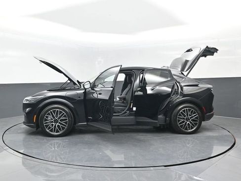New 2025 Ford Mustang Mach-E Premium AWD/4WD image 32