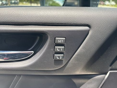 Used 2019 Subaru Outback 2.5i Limited AWD/4WD image 31
