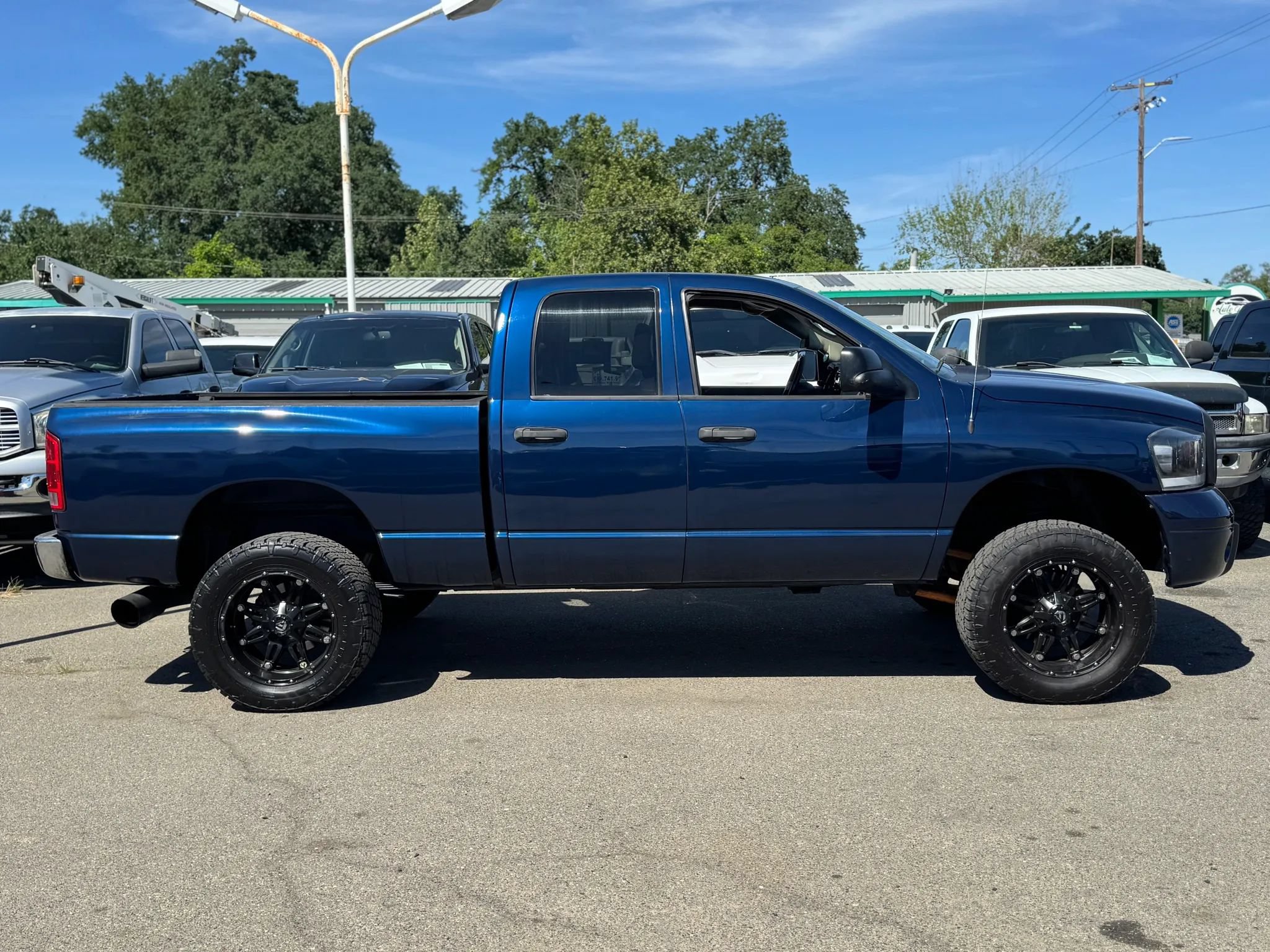 Used 2006 Dodge Ram 2500 Truck SLT w/ Quad Cab Big Horn Value Group AWD/4WD image 2