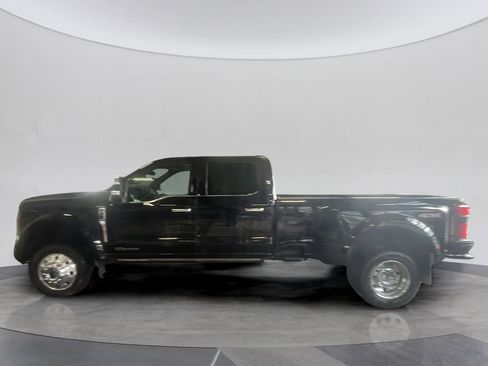 Certified 2024 Ford F450 Platinum w/ Camper Package AWD/4WD image 2