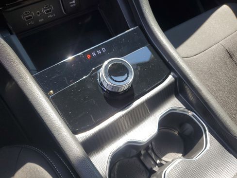 Used 2025 Jeep Grand Cherokee Laredo w/ Luxury Tech Group I RWD image 21