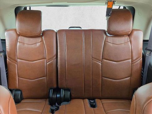 Used 2017 Cadillac Escalade Premium Luxury w/ LPO, Radiant Package RWD image 21