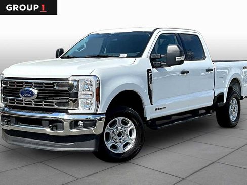 Used 2025 Ford F250 XLT image 1