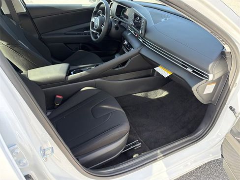 New 2026 Hyundai Elantra Blue image 13
