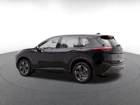 Used 2025 Nissan Rogue SV AWD/4WD image 5
