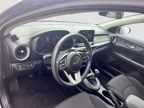 Used 2021 Kia Forte Sedan image 9
