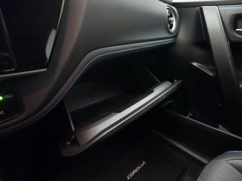 Used 2017 Toyota Corolla L image 29