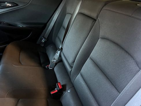 Used 2021 Chevrolet Malibu LT FWD image 5