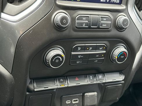 Used 2020 Chevrolet Silverado 1500 LT w/ Remote Start Package AWD/4WD image 22
