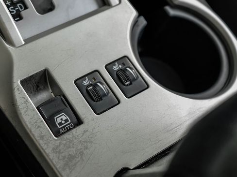 Used 2016 Toyota 4Runner SR5 Premium image 27