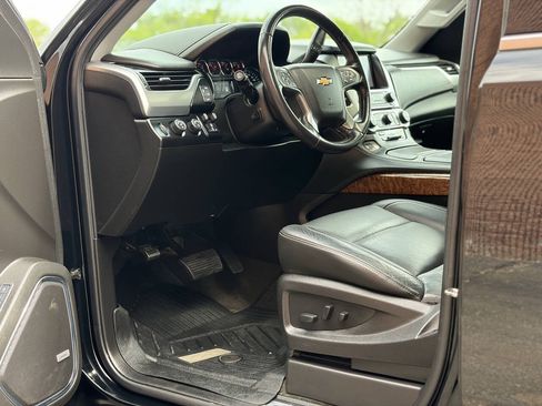 Used 2018 Chevrolet Tahoe Premier AWD/4WD image 14