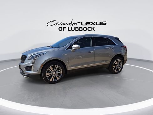 Used 2025 Cadillac XT5 Premium Luxury w/ Technology Package AWD/4WD image 5