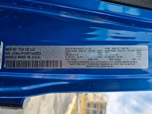 Used 2023 Jeep Gladiator Overland w/ Cold Weather Group image 32